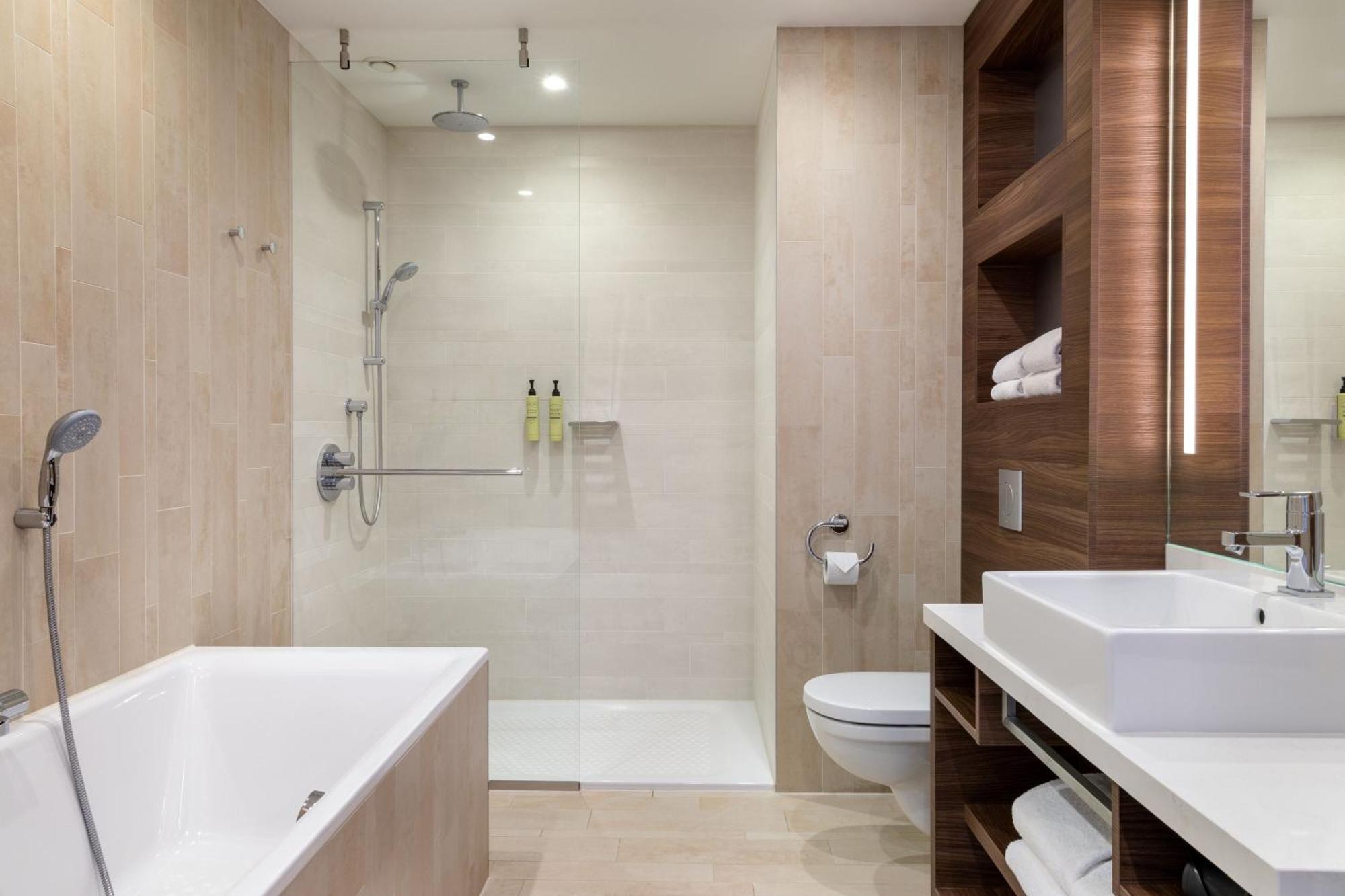 ELEMENT AMSTERDAM - Updated 2025 Prices & Hotel Reviews (The